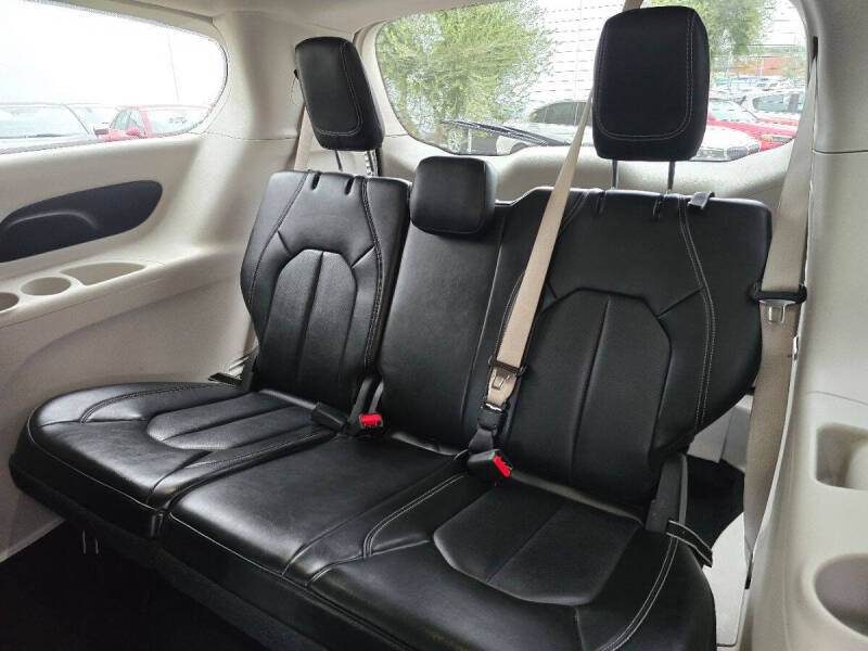 2024 Chrysler Pacifica Plug-In Hybrid