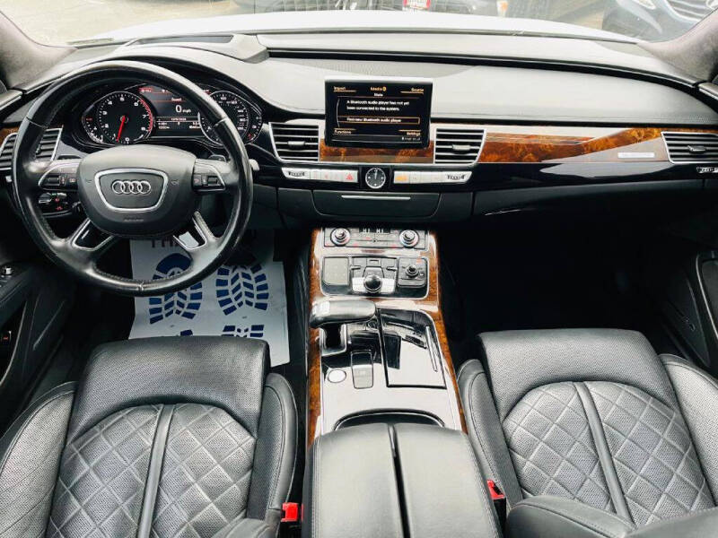 2015 Audi A8 Base photo 17