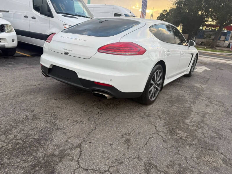 2015 Porsche Panamera