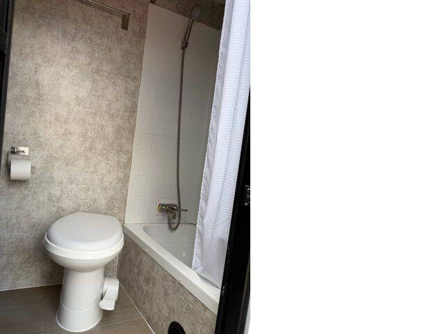 2018 Highland Ridge 2802BH