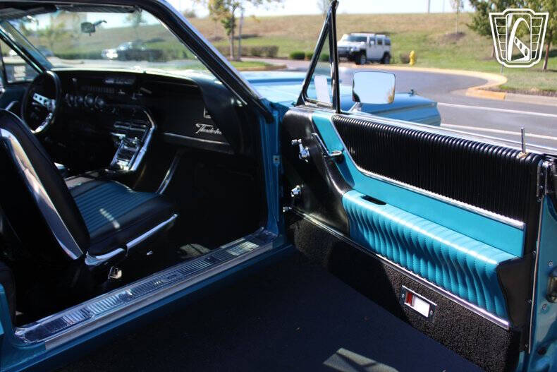 1965 Ford Thunderbird