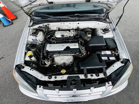 2004 Hyundai Accent GL