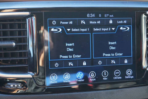 2017 Chrysler Pacifica Touring-L Plus