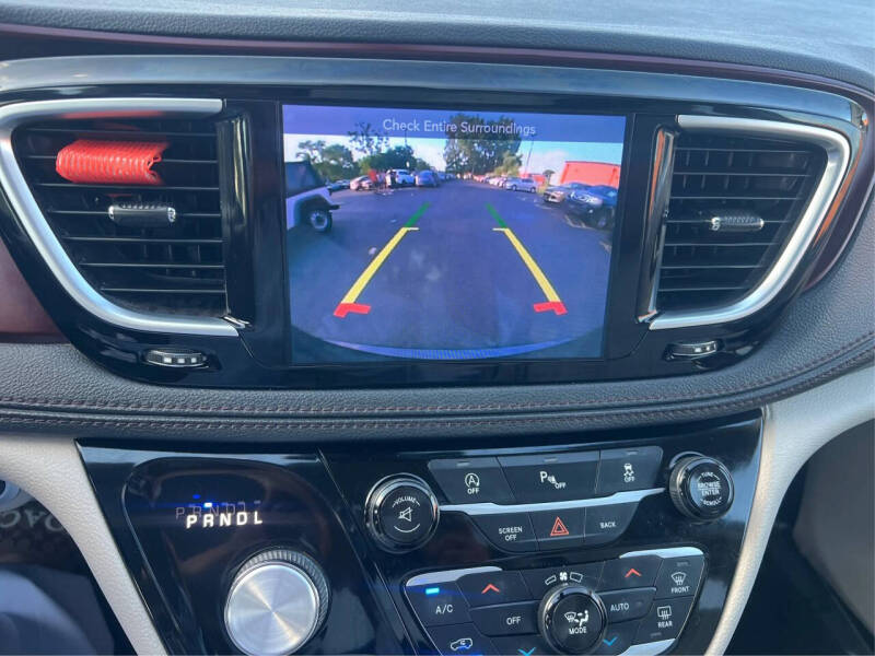 2017 Chrysler Pacifica Limited