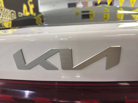 2022 Kia K5