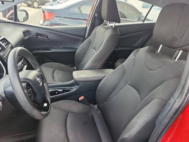 2019 Toyota Prius LE