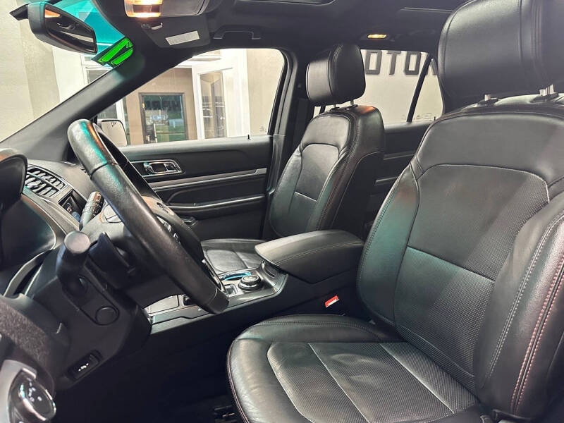 2017 Ford Explorer Sport