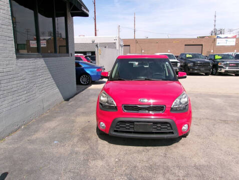 2012 Kia Soul +