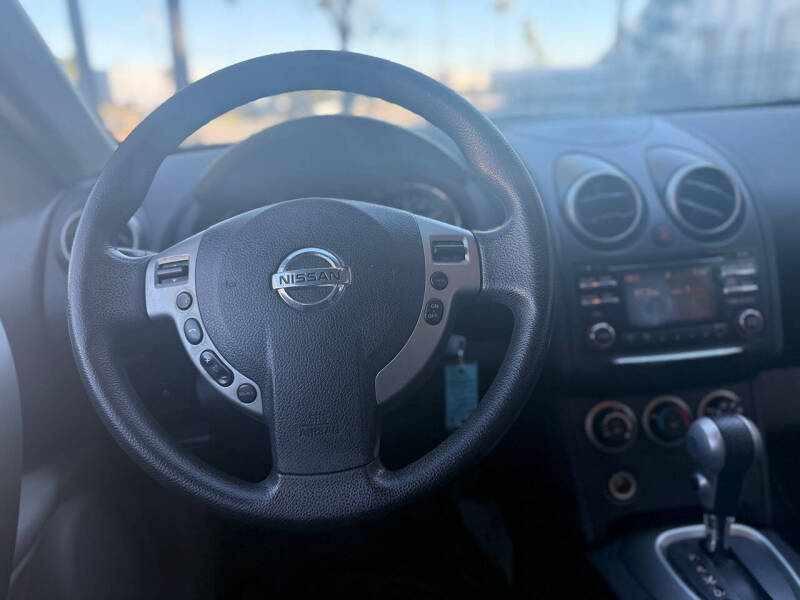 2014 Nissan Rogue Select S