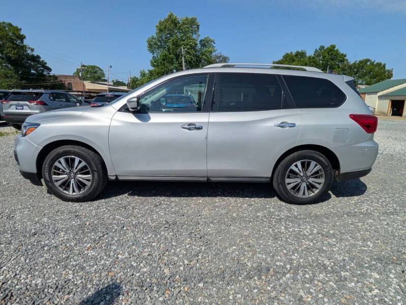 2017 Nissan Pathfinder