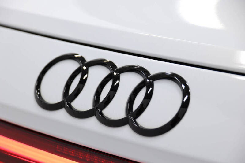 2022 Audi RS e-tron GT quattro