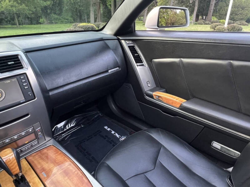 2004 Cadillac XLR