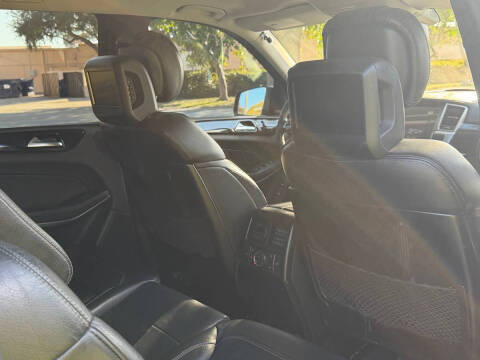 2014 Mercedes-Benz GL-Class GL 550 4MATIC