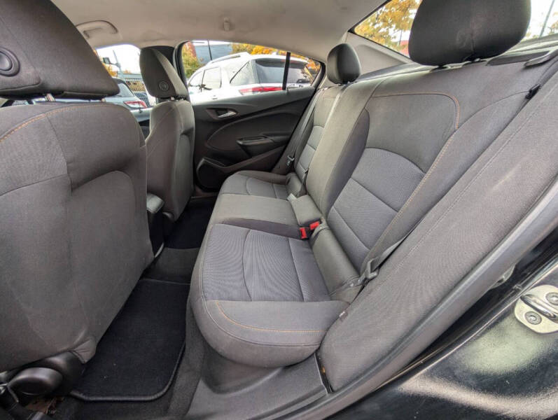 2018 Chevrolet Cruze LS Auto