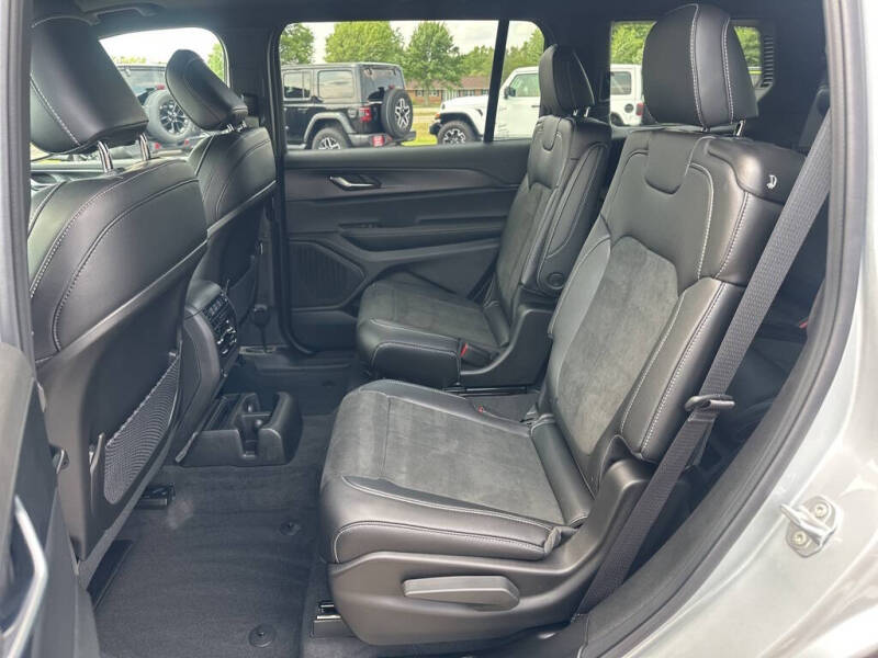 2025 Jeep Grand Cherokee L Altitude X