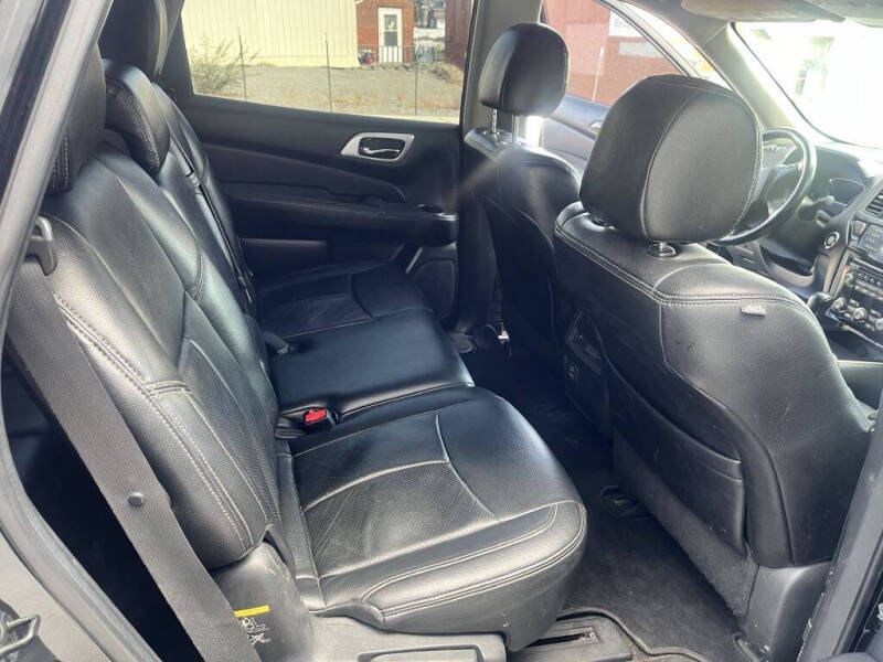 2018 Nissan Pathfinder S