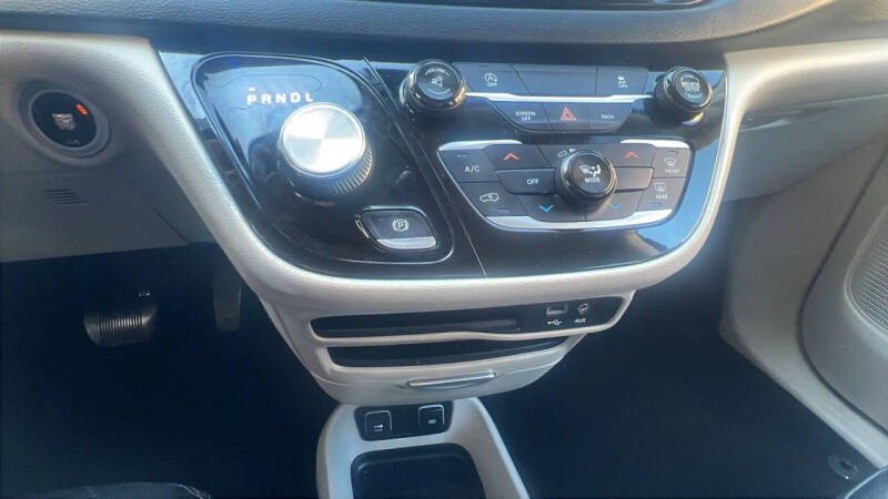 2017 Chrysler Pacifica Touring