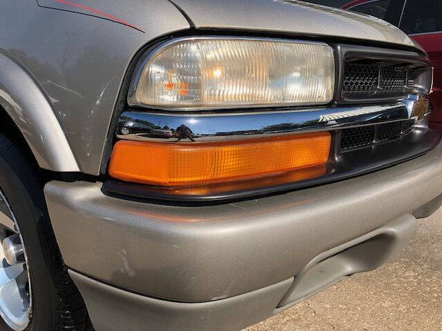 2000 Chevrolet S-10 for sale at Extreme Auto Plaza in Des Moines, IA