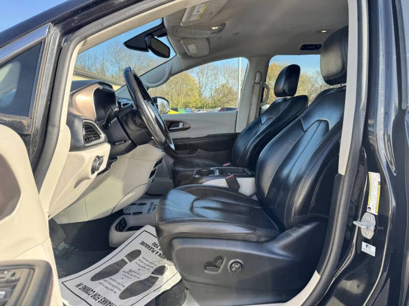 2019 Chrysler Pacifica Touring L