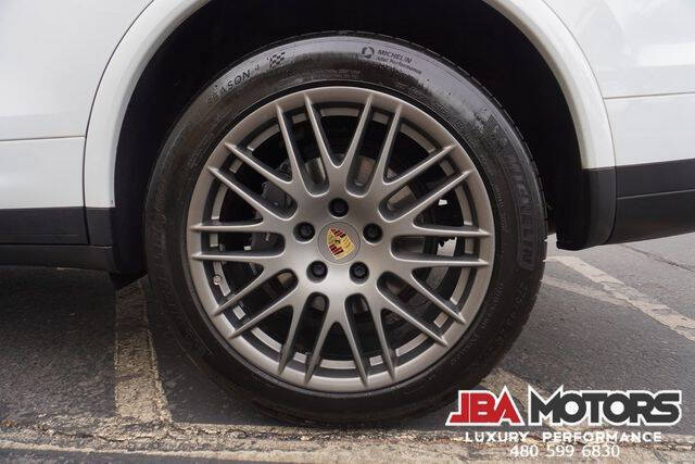 2017 Porsche Cayenne Platinum Edition
