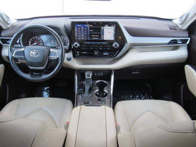 2022 Toyota Highlander Limited