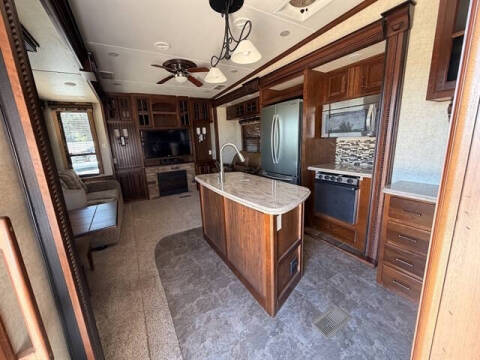 2015 Keystone RV Alpine 301