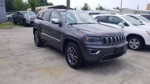 2017 Jeep Grand Cherokee for sale at CE Auto Sales in Baytown TX
