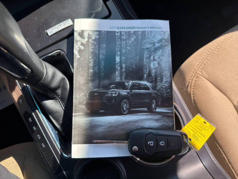 2017 Ford Explorer
