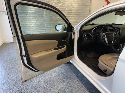 2012 Chrysler 200 Limited