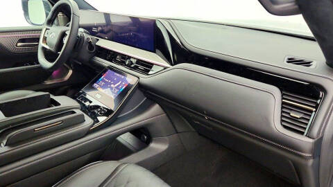 2025 Infiniti QX80 Autograph