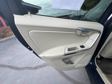 2013 Volvo XC60 3.2 Premier Plus