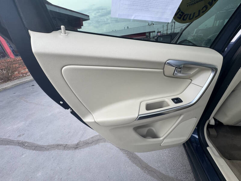 2013 Volvo XC60 3.2 Premier Plus