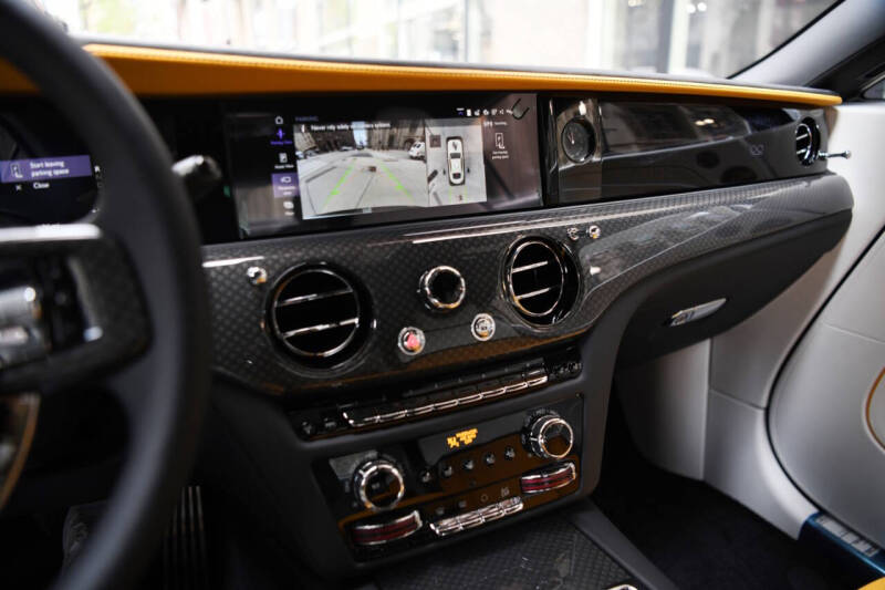 2025 Rolls-Royce Black Badge Spectre