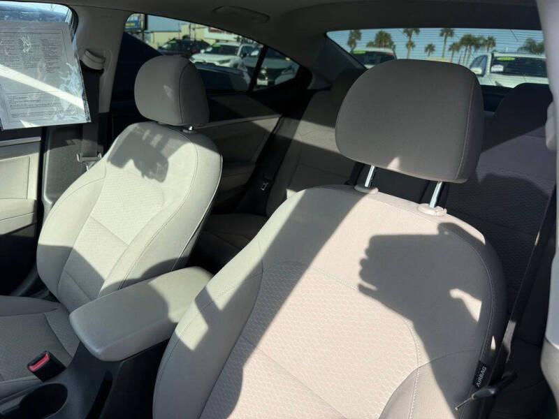 2020 Hyundai Elantra