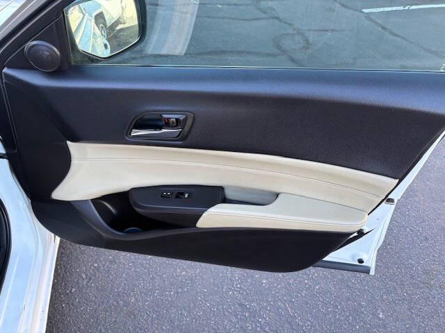 2014 Acura ILX 2.0L w/Premium