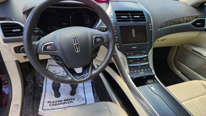 2013 Lincoln MKZ