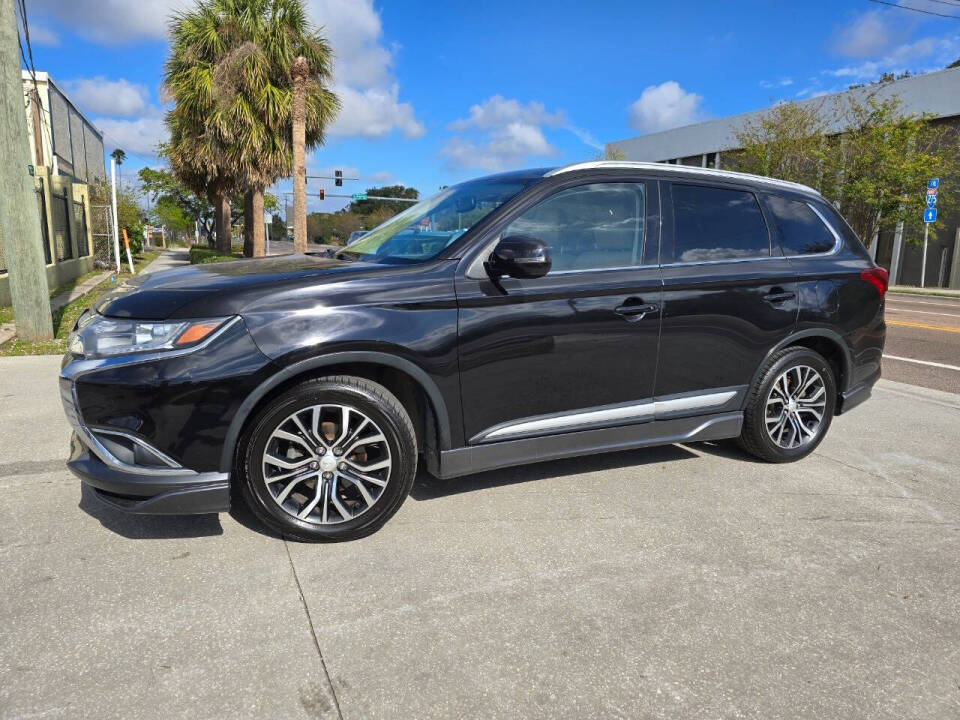 2018 Mitsubishi Outlander for sale at Bascarshop in Tampa, FL