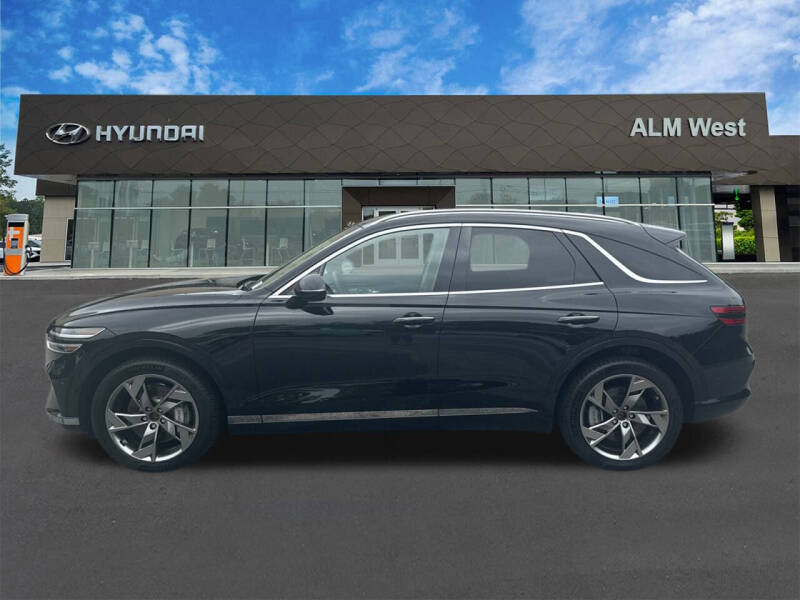 2023 Genesis Electrified GV70