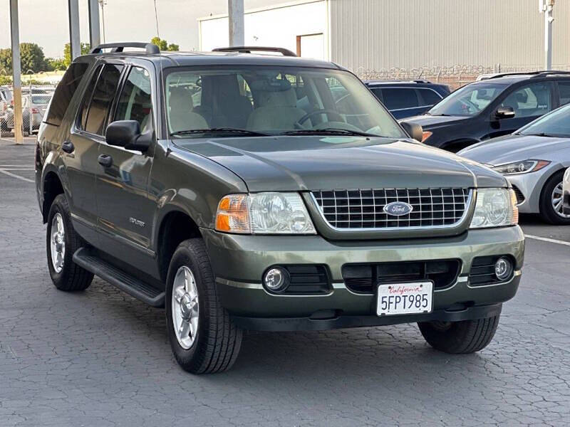 2004 Ford Explorer XLT