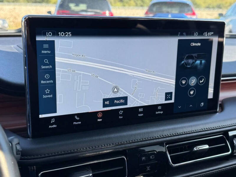 2022 Lincoln Nautilus Reserve