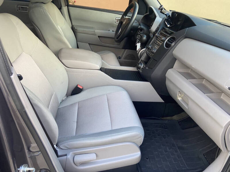 Image 10 of 2015 Honda Pilot SE