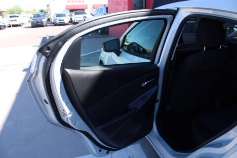 2020 Toyota Yaris Hatchback LE