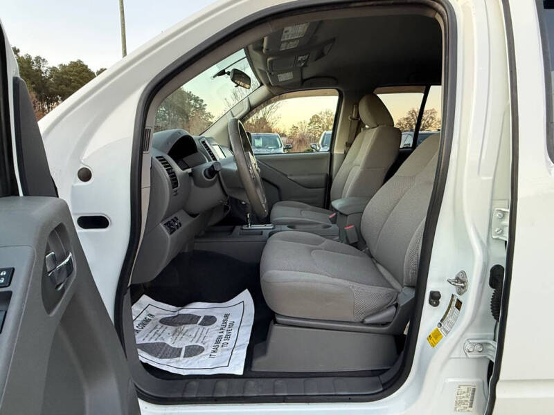 2019 Nissan Frontier SV