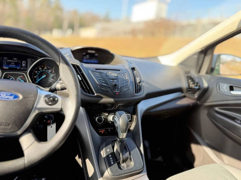 2016 Ford Escape SE