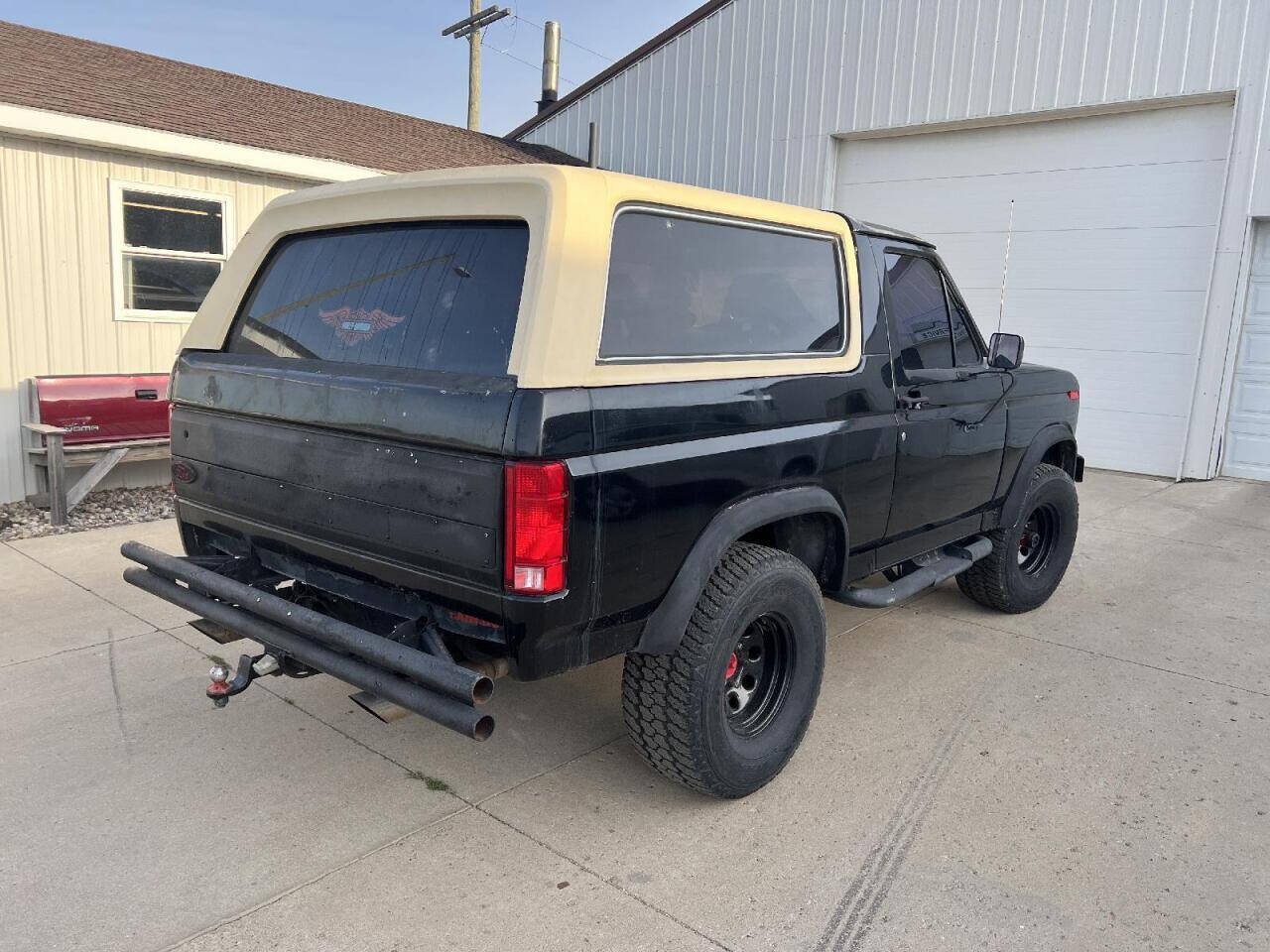 1985 Ford Bronco 13
