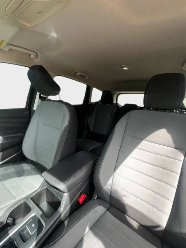2019 Ford Escape S