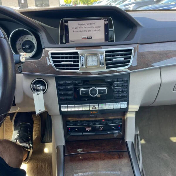 2014 Mercedes-Benz E-Class E 550 4MATIC