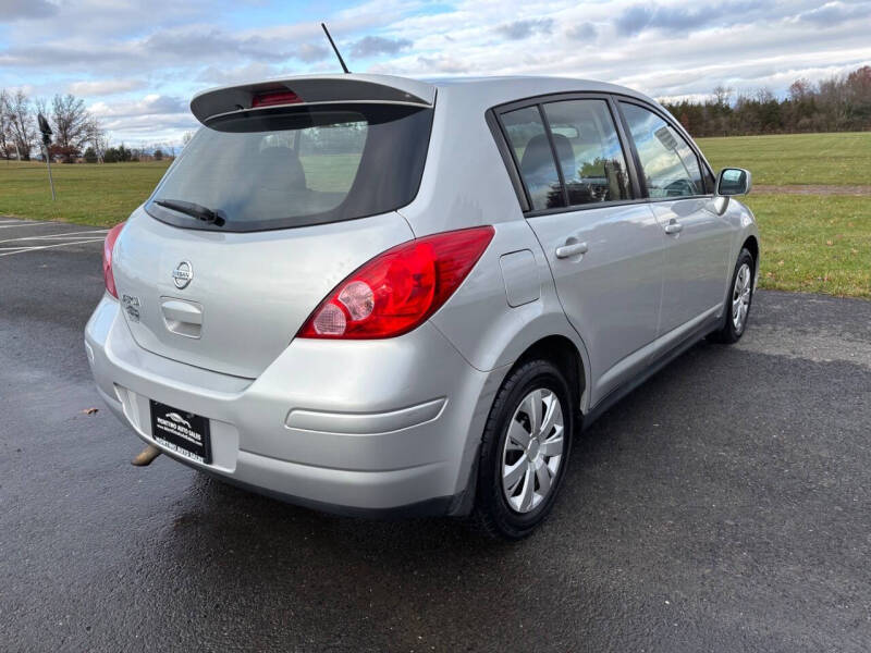2011 Nissan Versa 1.8 S