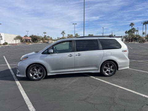 2016 Toyota Sienna SE Premium 8-Passenger
