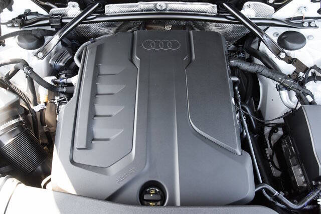 2025 Audi Q5 quattro Premium Plus TFSI